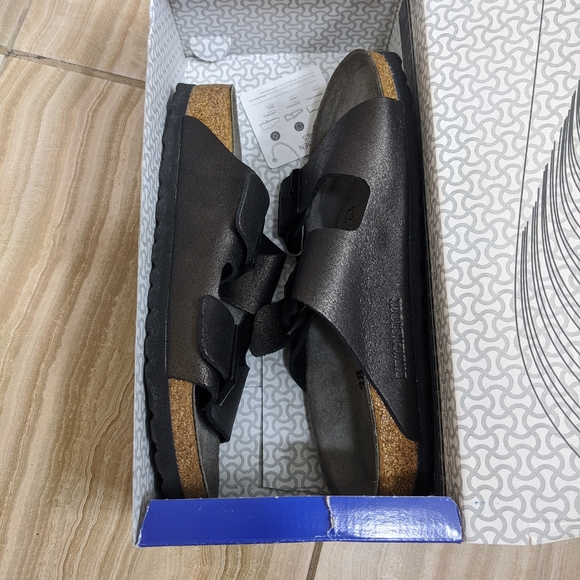 Birkenstock Black Metallic Arizona Sandal - Picture 8 of 8